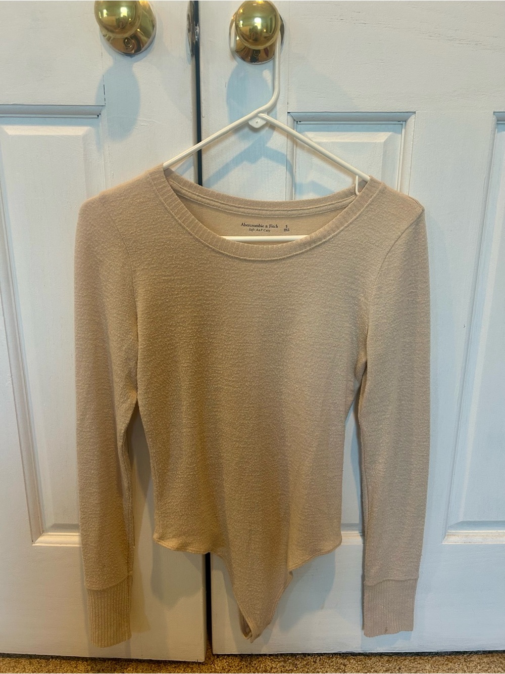 Abercrombie & Fitch Beige Long-Sleeve Asymmetric Ribbed Top